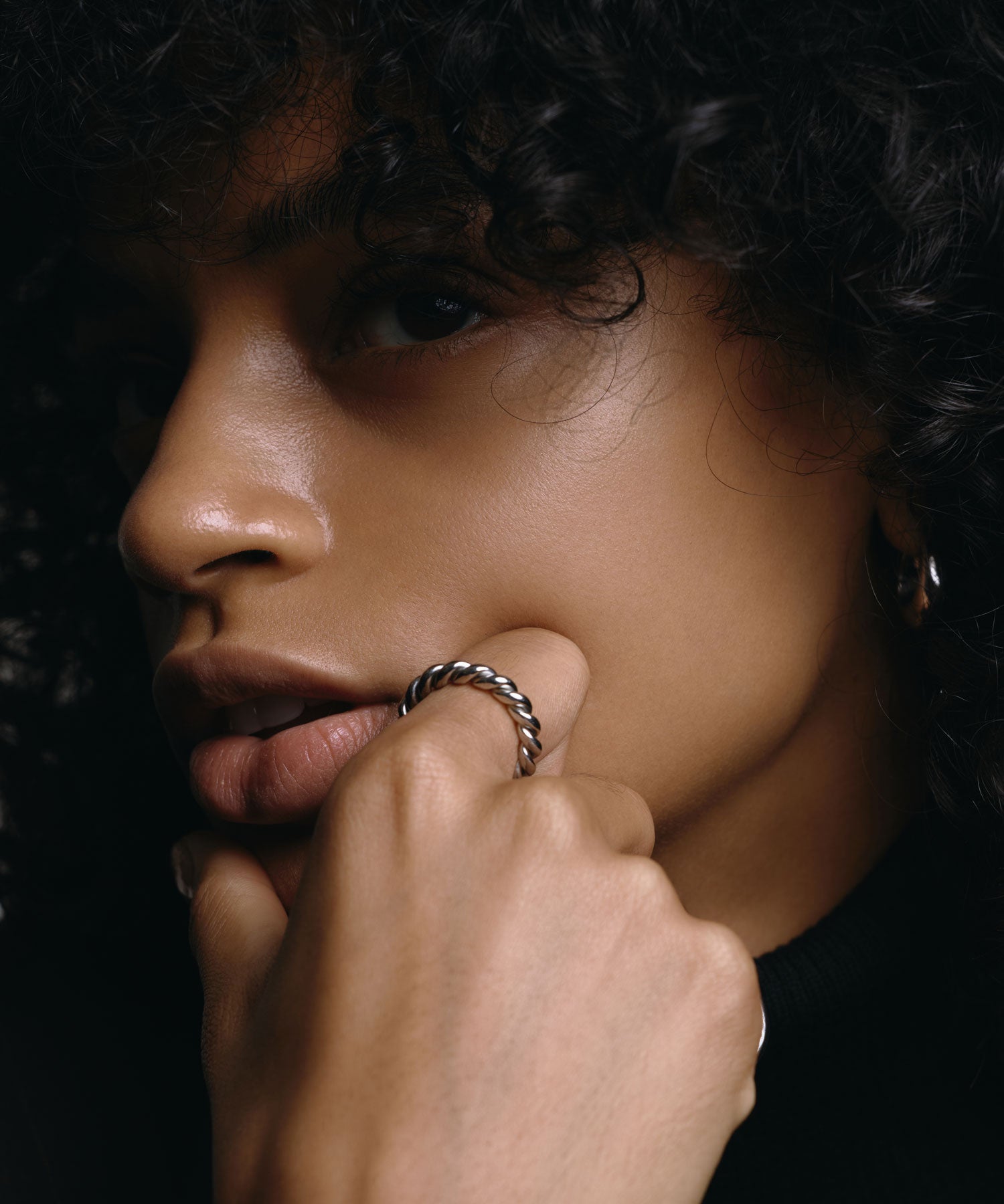 [Silver] Twist Hoop Ring