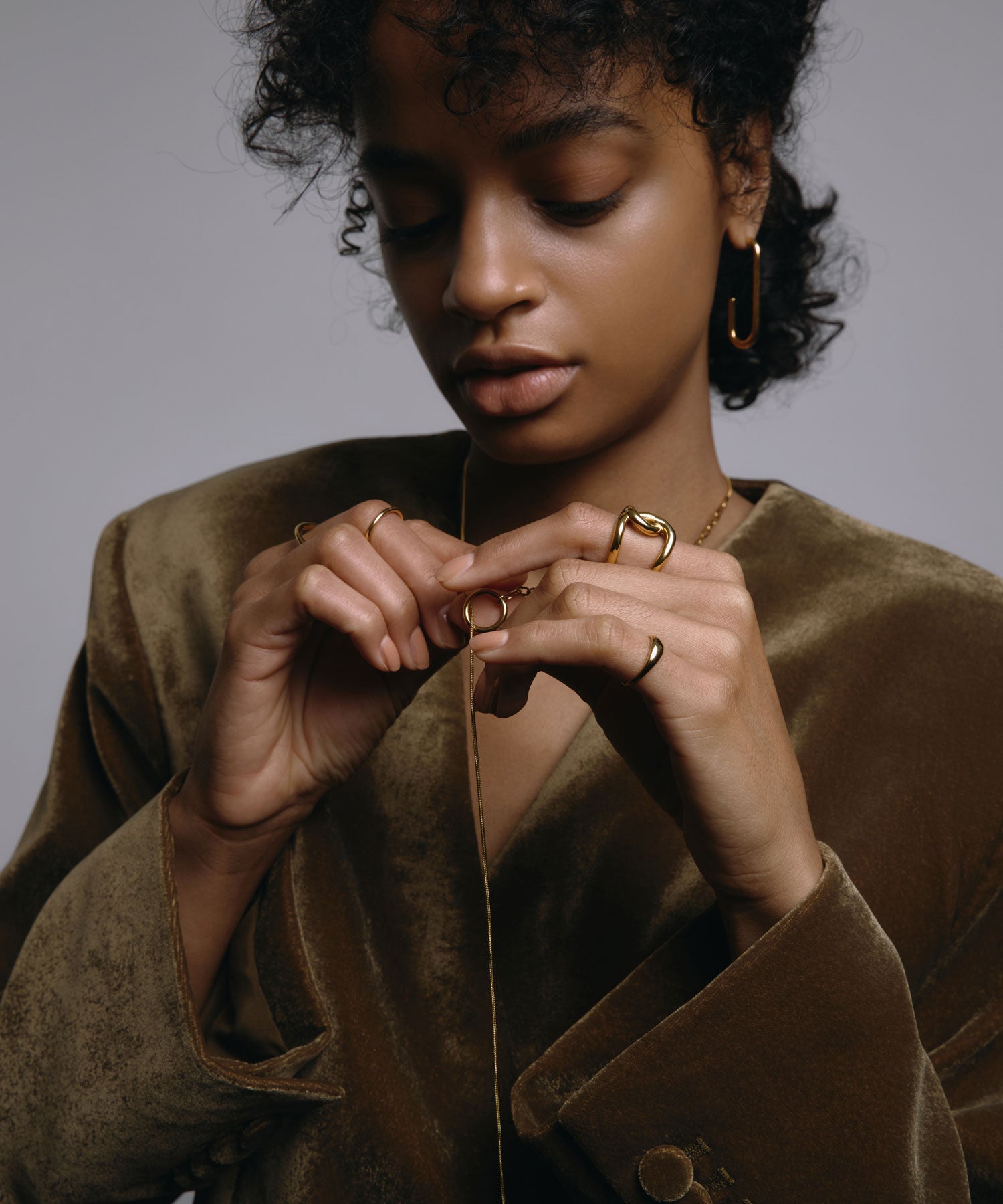 [Gold] U-line earrings