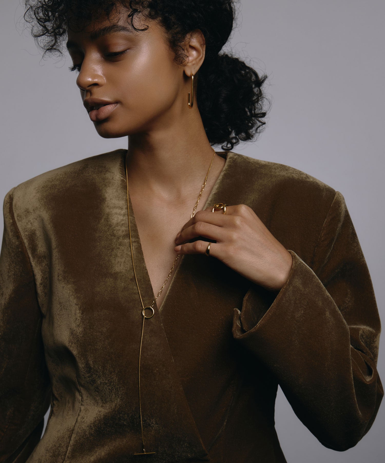 [Gold] U-line earrings