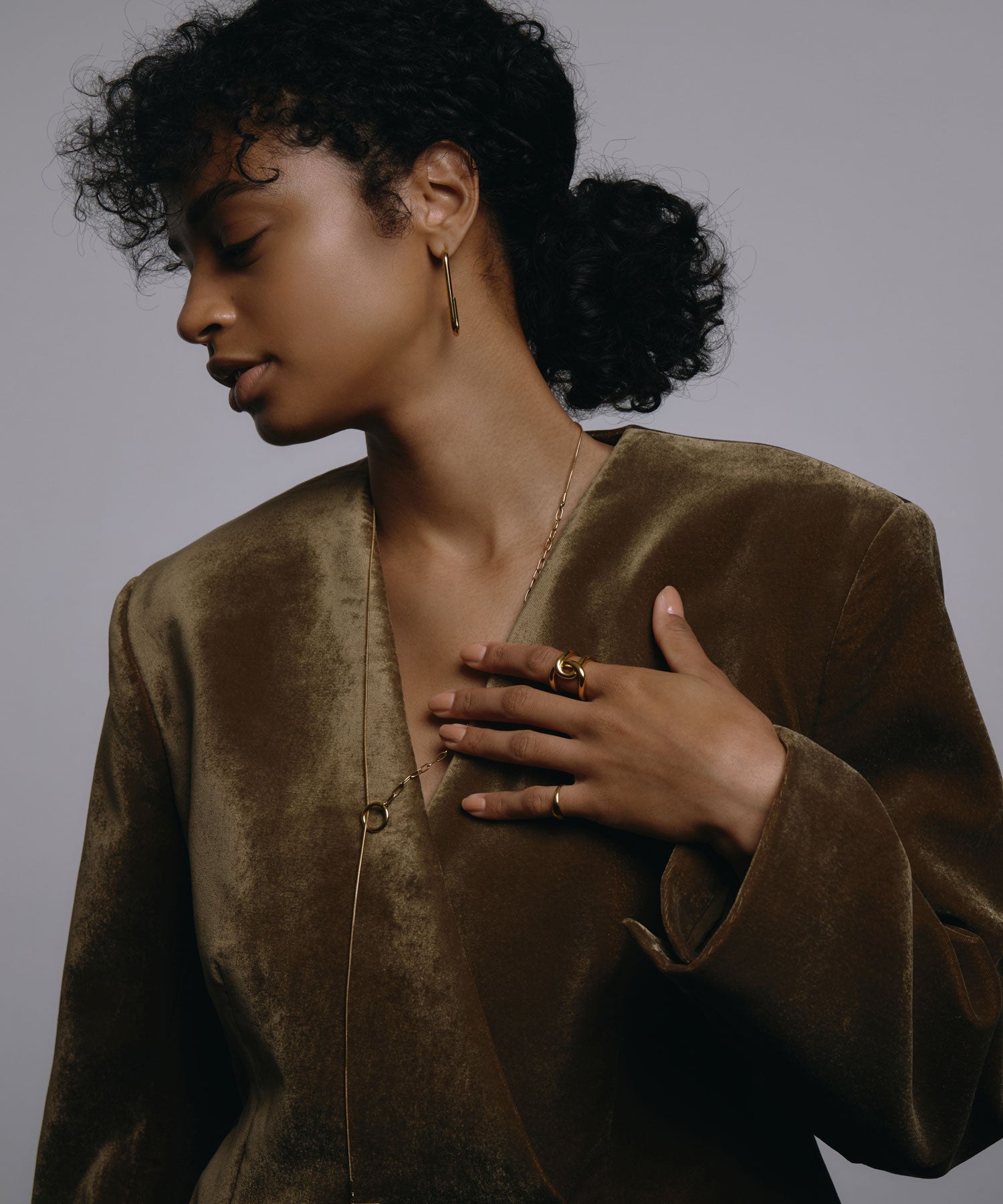 [Gold] U-line earrings