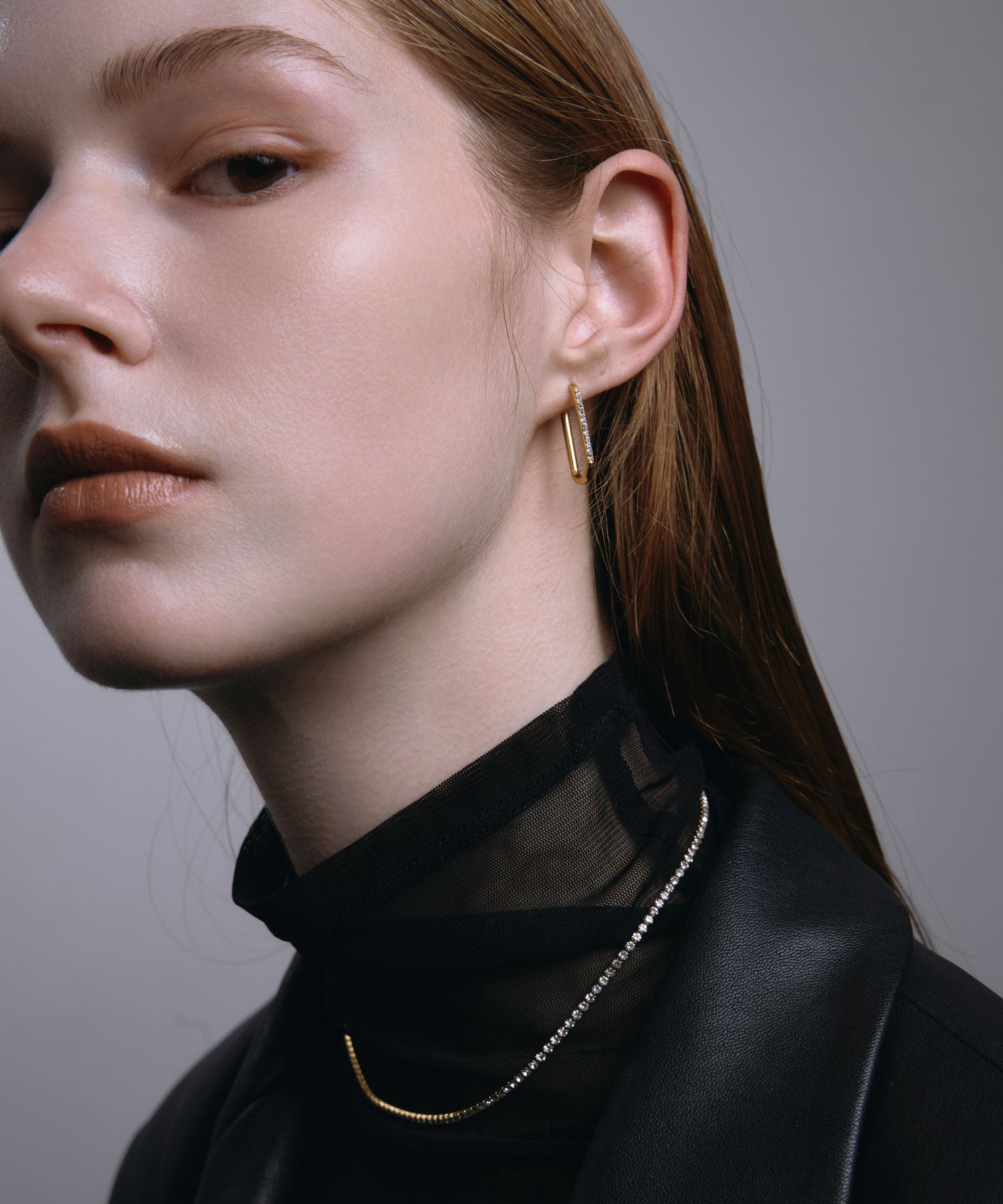 [ゴールド]ジルコニアUラインピアス