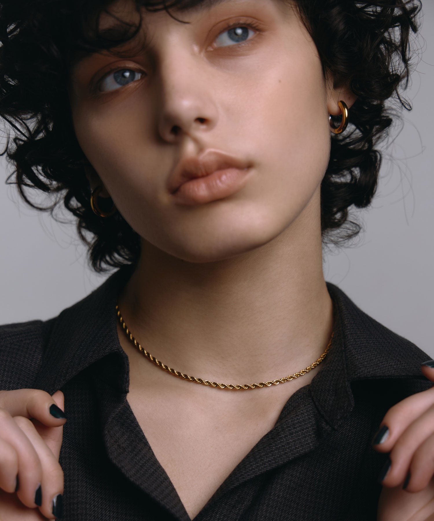 ゴールド]ブレイディドネックレス