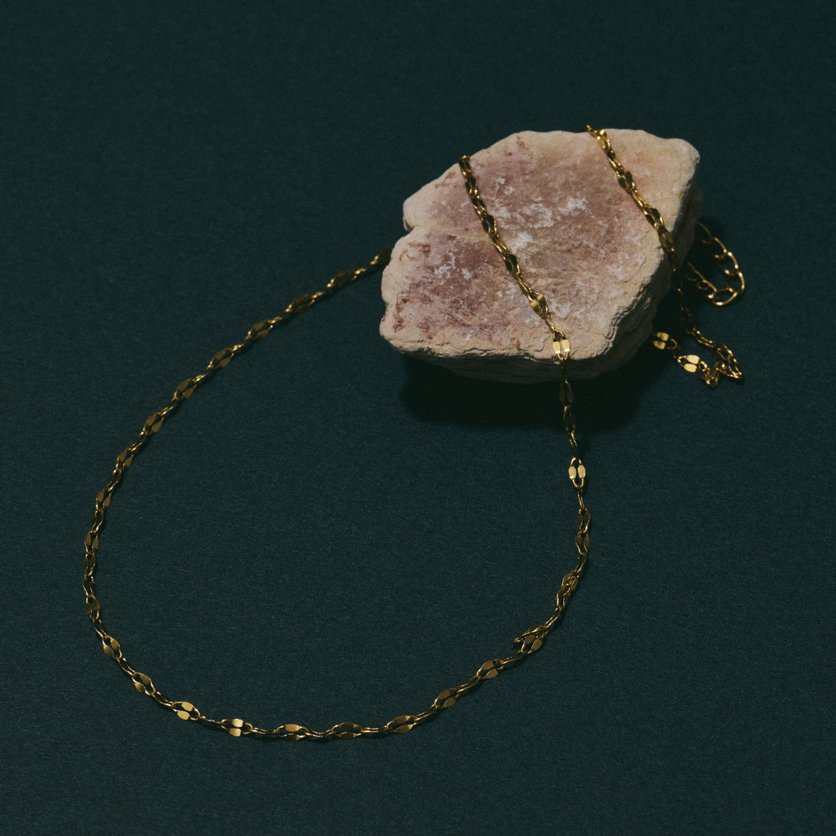Herlipto Petale Chain Necklace Gold] Petal Chain Necklace
