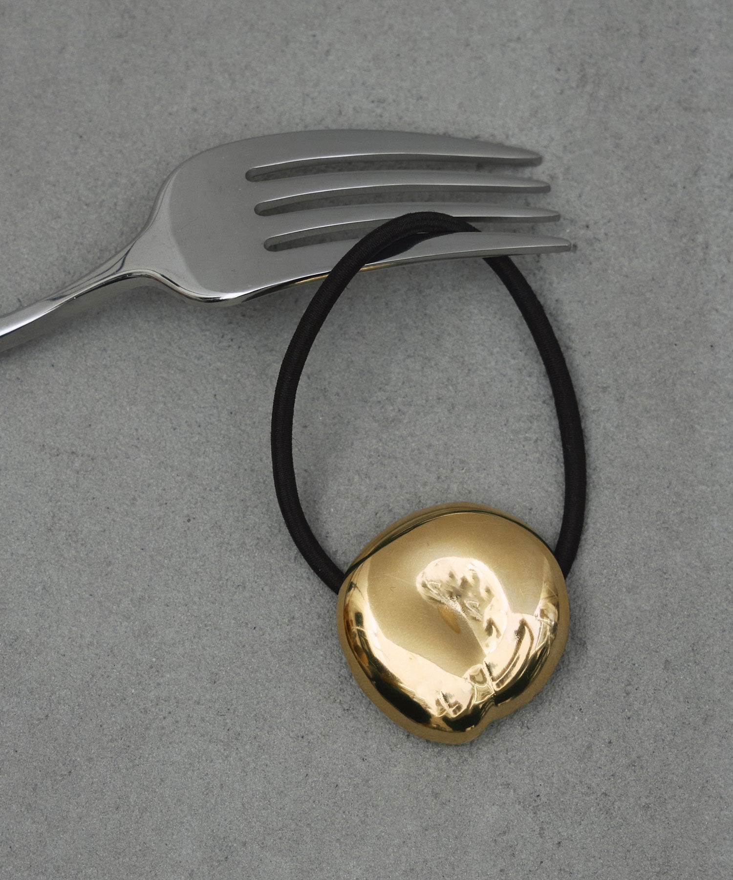 サークルヘアタイ　ヘアアクセサリー　ゴールド　金属アレルギー対応　サージカルステンレス