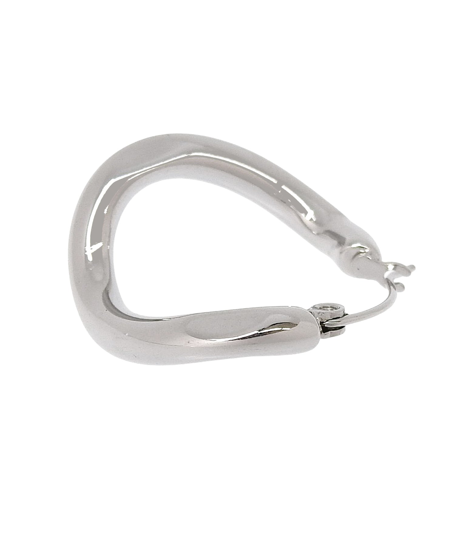 [Silver] Screw-repellent hoop earrings