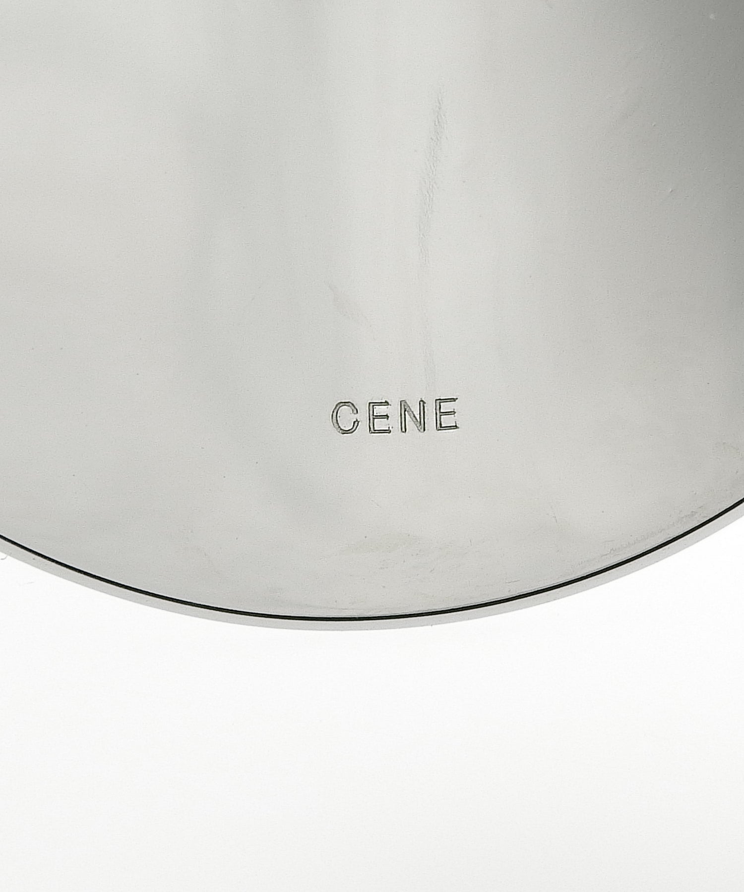 [銀色] 微妙風格小巧鑲嵌耳環