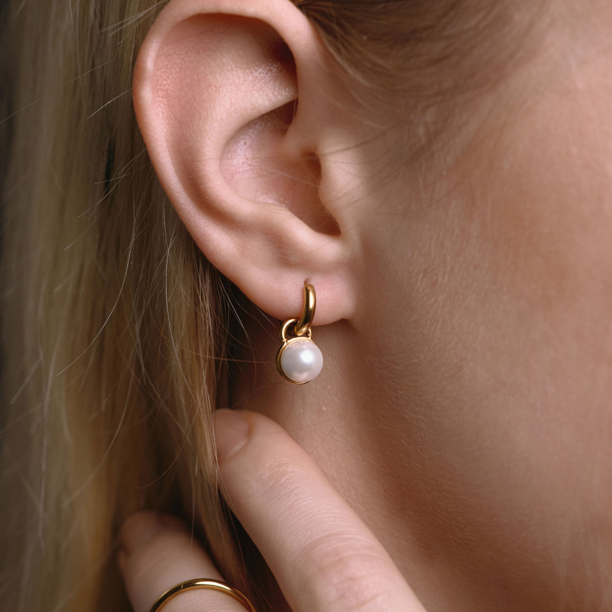 drop-pearl-pierce-gold-4.jpg? 