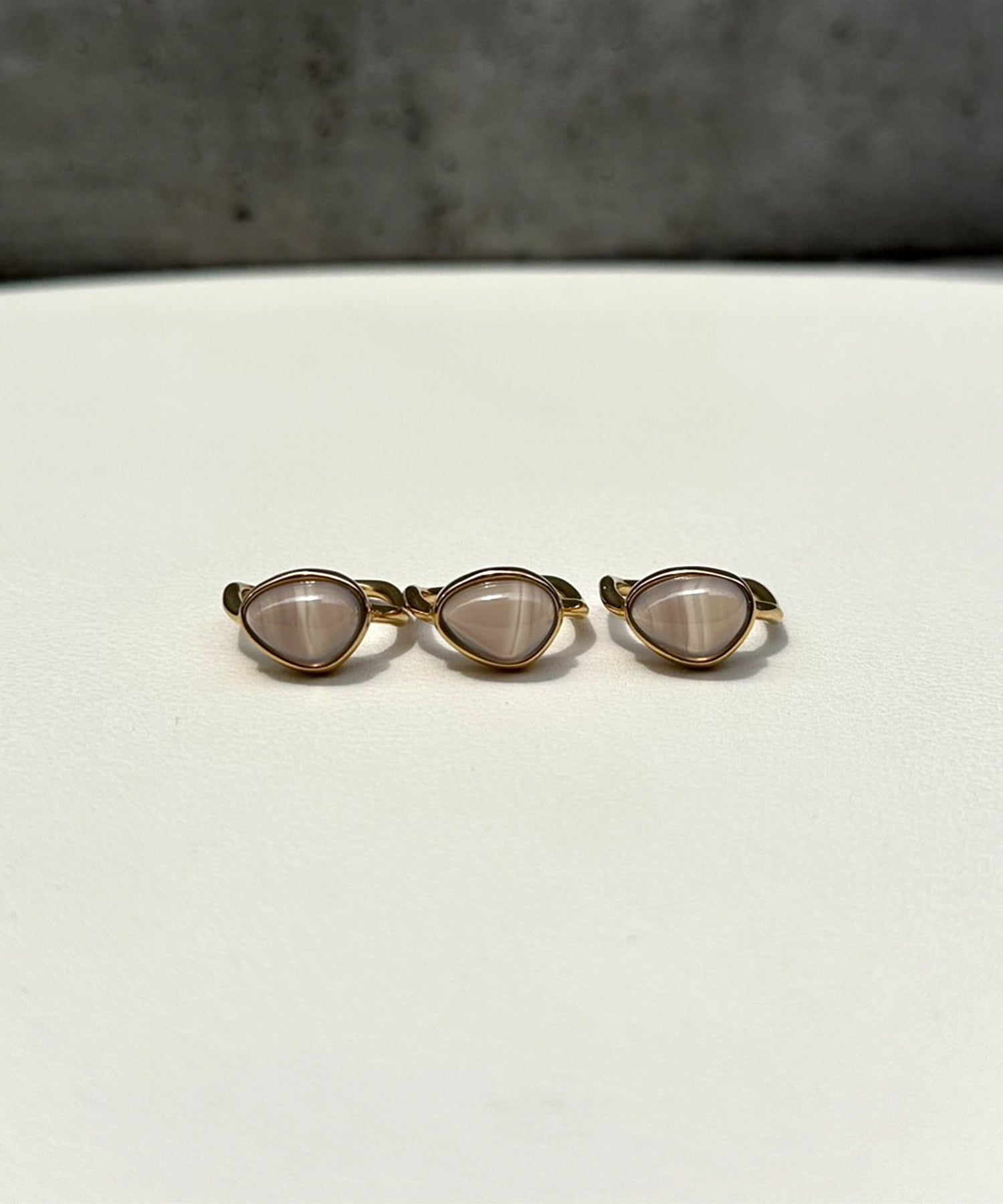[Gold] Screw stone ring