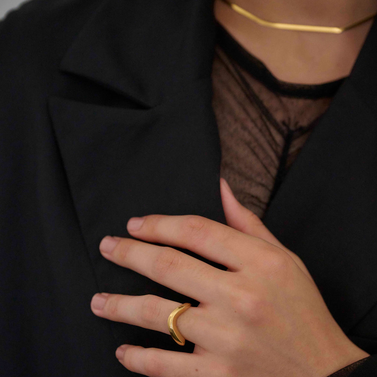 fluide-line-ring-gold.jpg?crop 