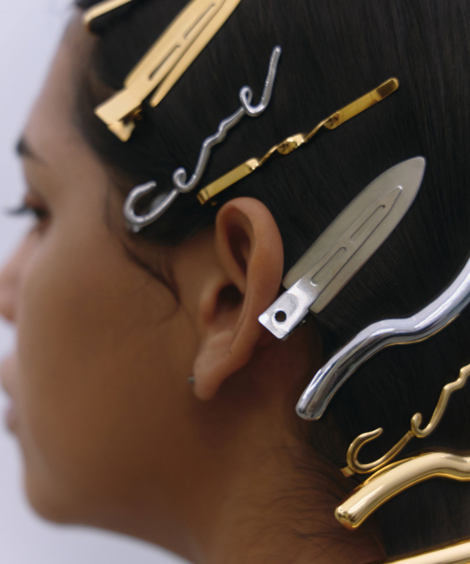 ゴールド]2Pメタルホールドヘアクリップ