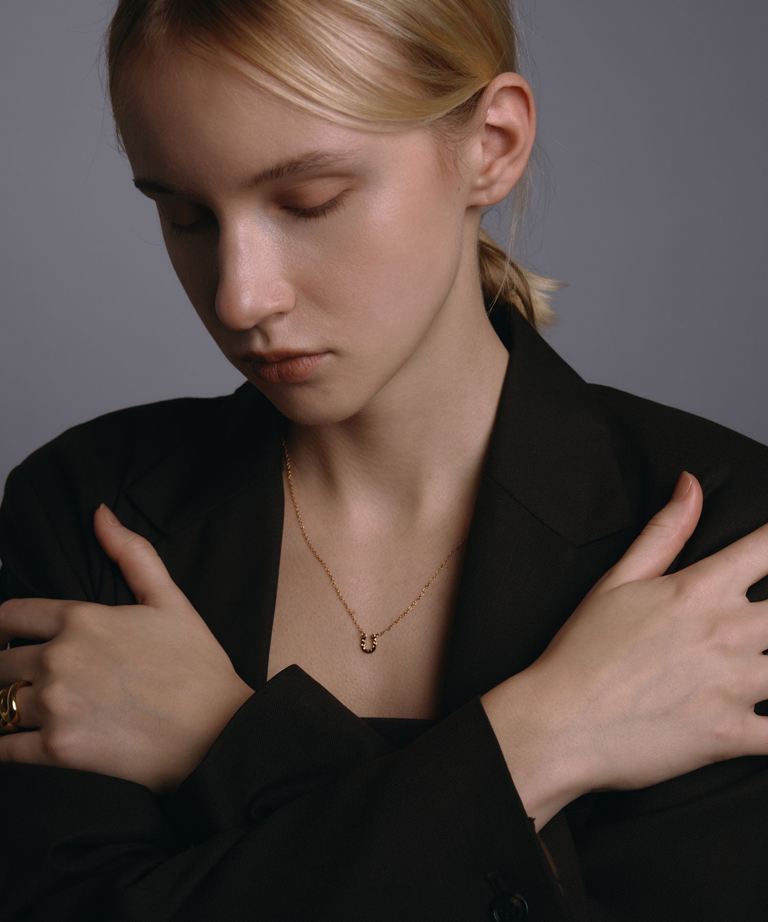 ゴールド]ホースシューネックレス