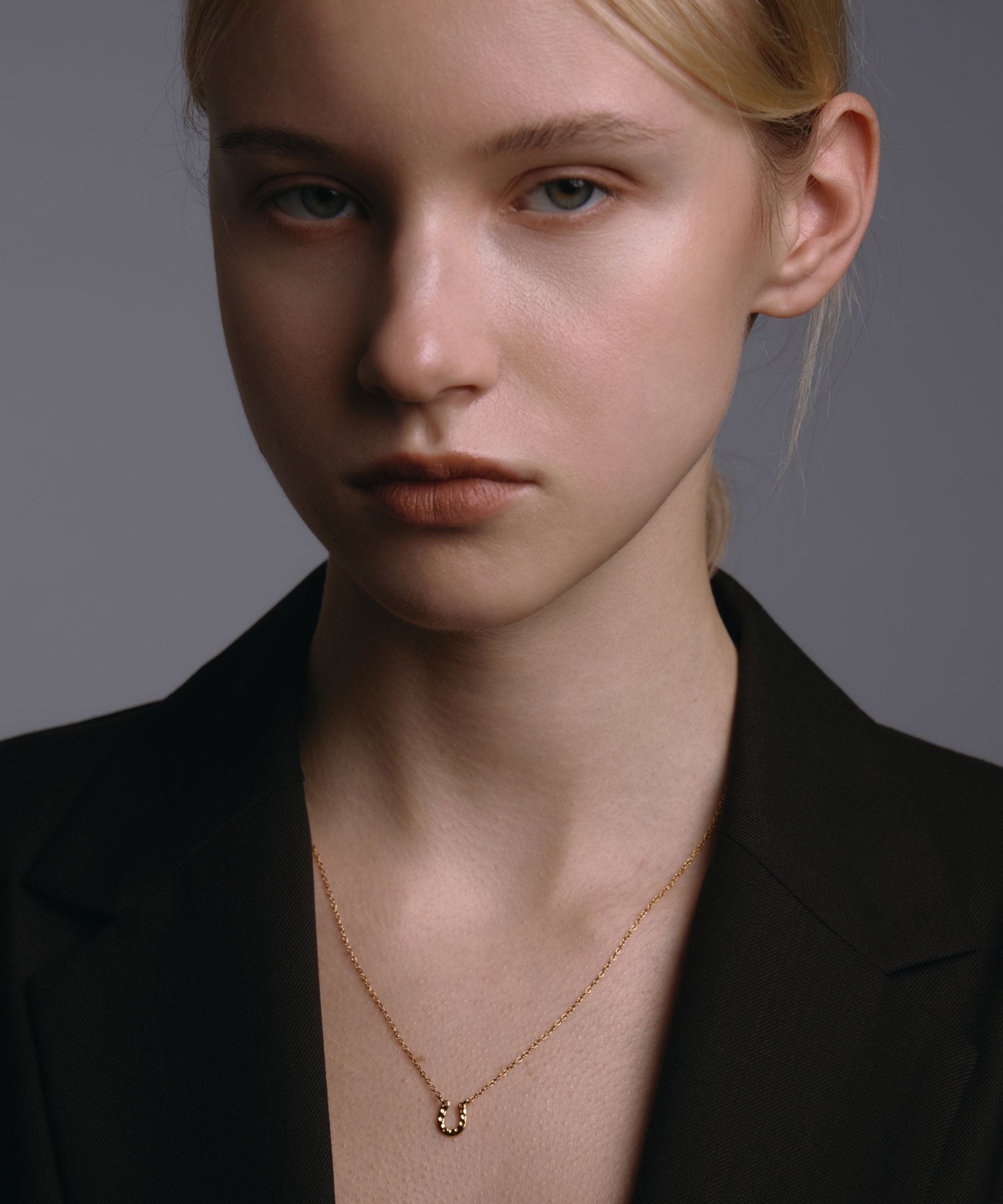 予約販売(2月上旬発送予定)】[ゴールド]ホースシューネックレス