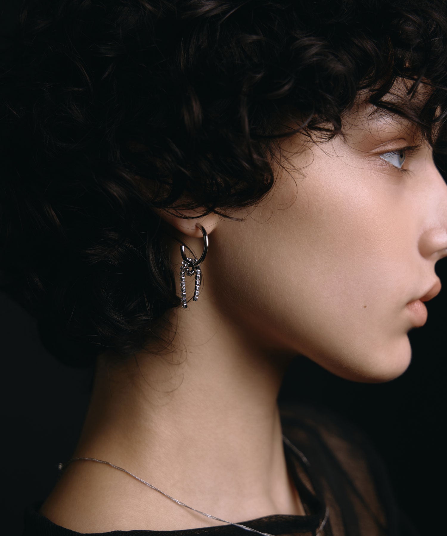 ノットピアス ノットデザインフープイヤリング(ピアス・イヤリング) | a.v.v(アー