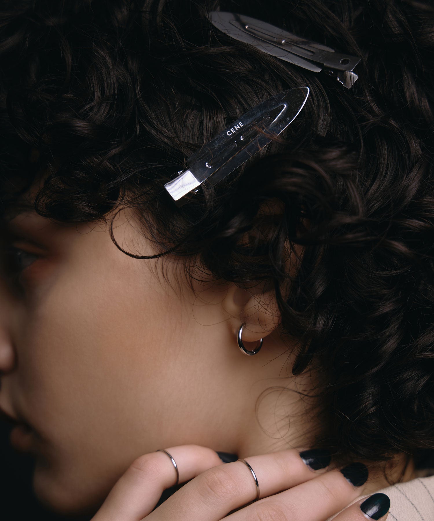 [シルバー]2Pメタルホールドヘアクリップ