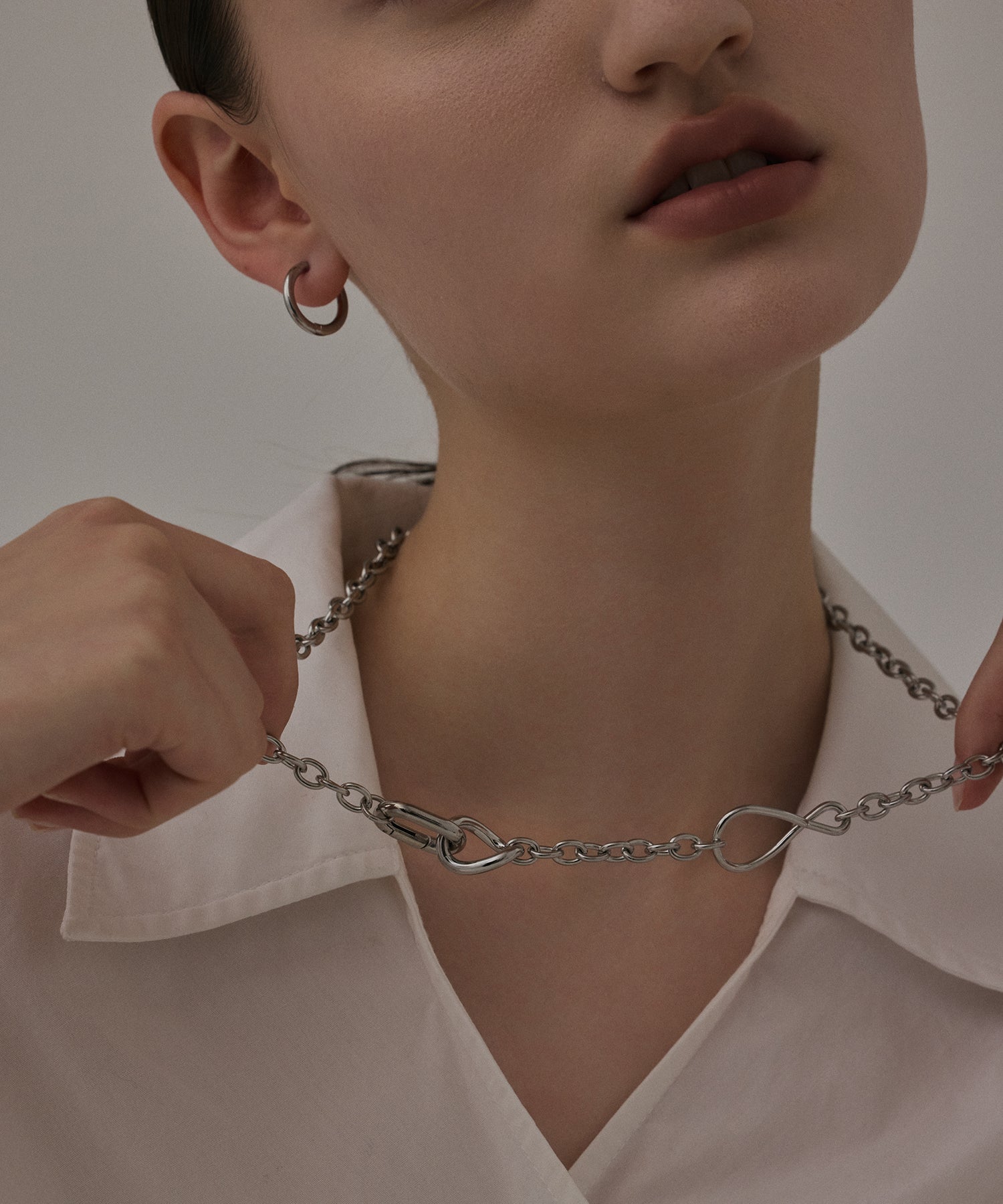 [Silver] One-touch loop earrings (medium)