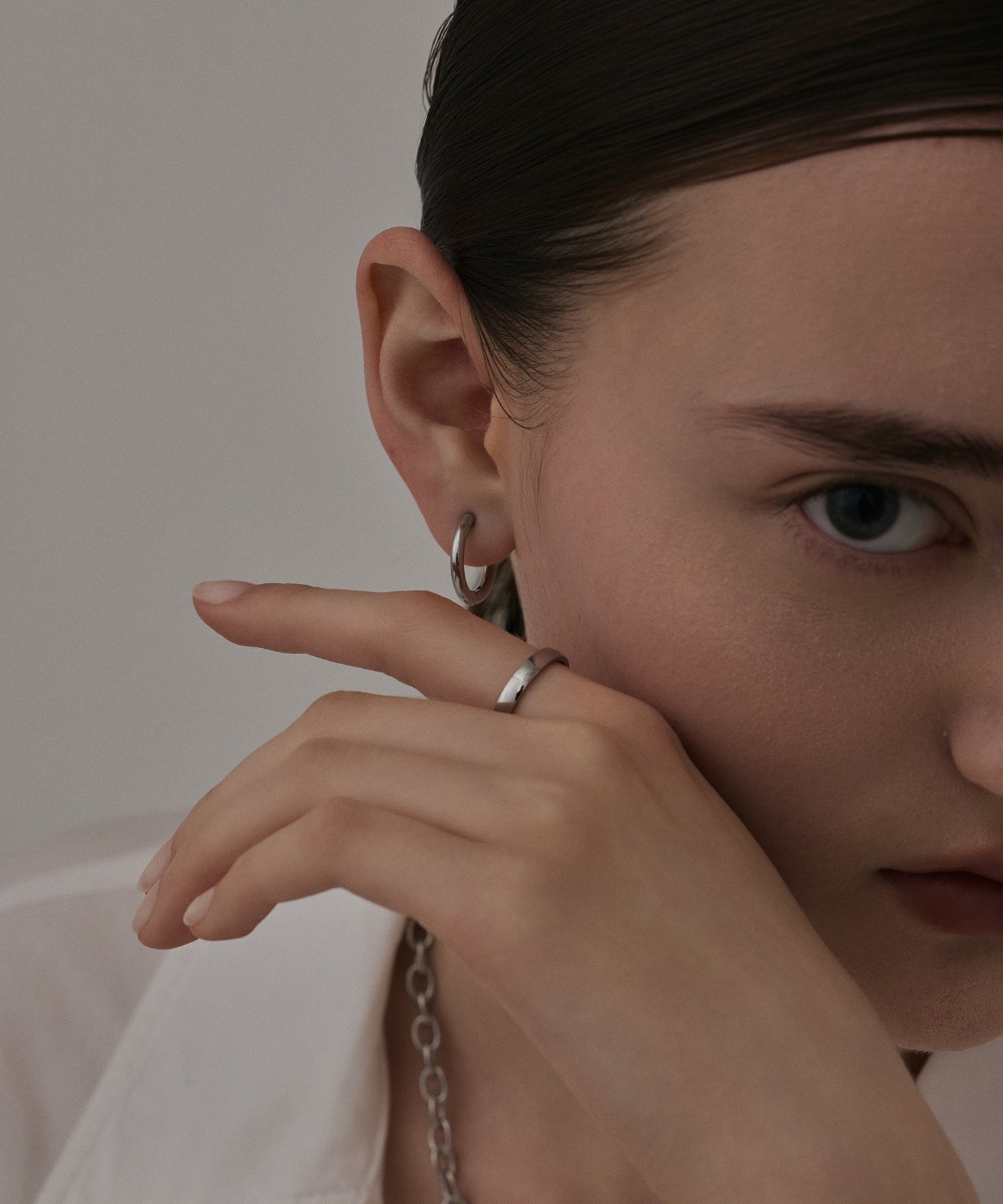 [Silver] One-touch loop earrings (medium)