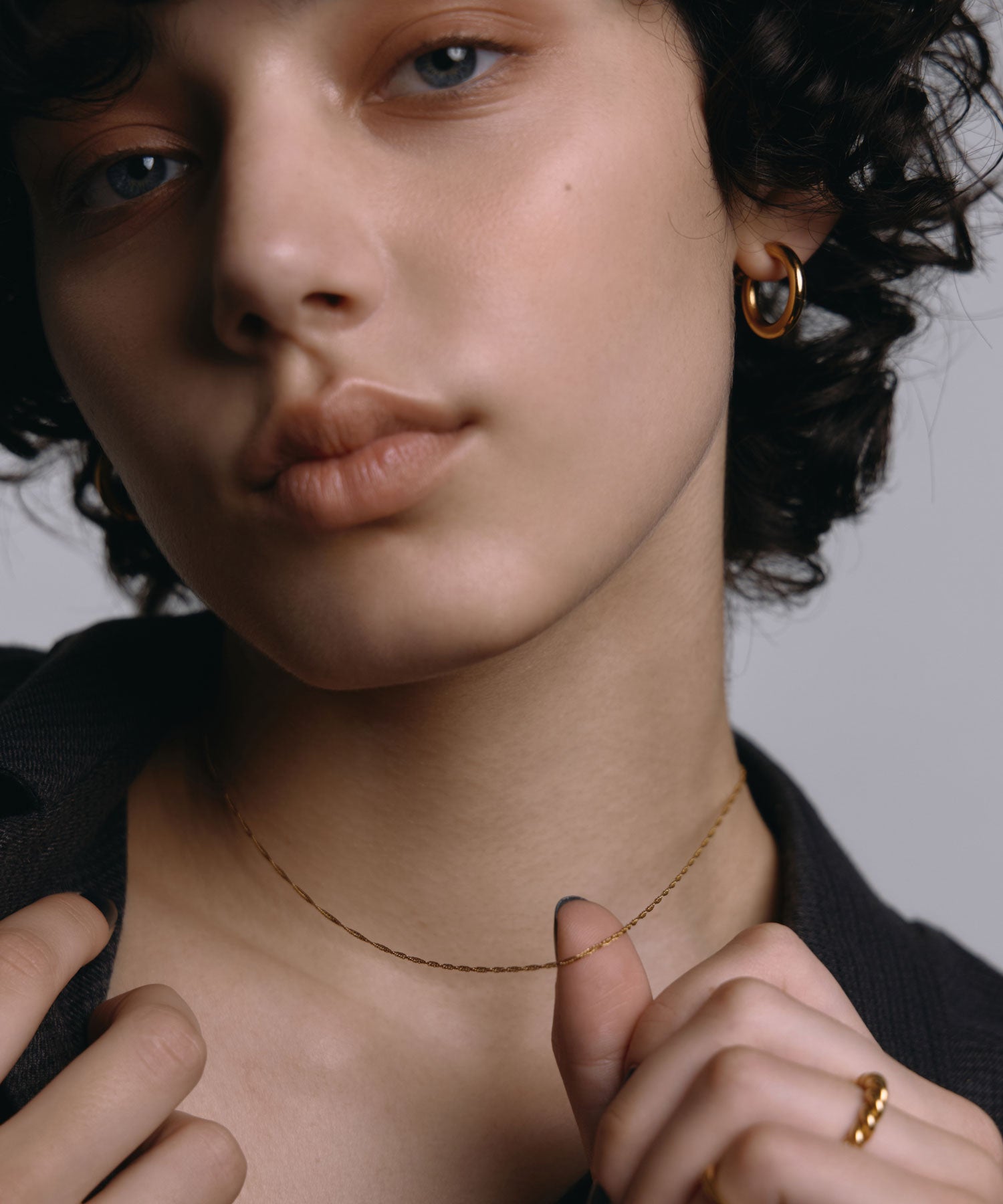 [ゴールド]シマーラインネックレス