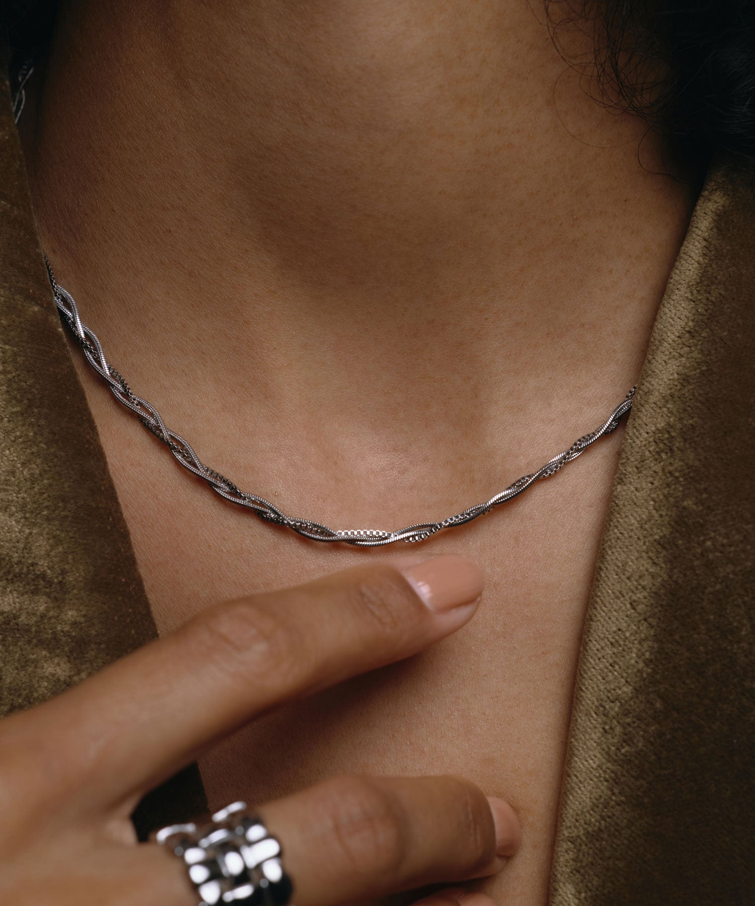 [シルバー]トリプルブレイドネックレス