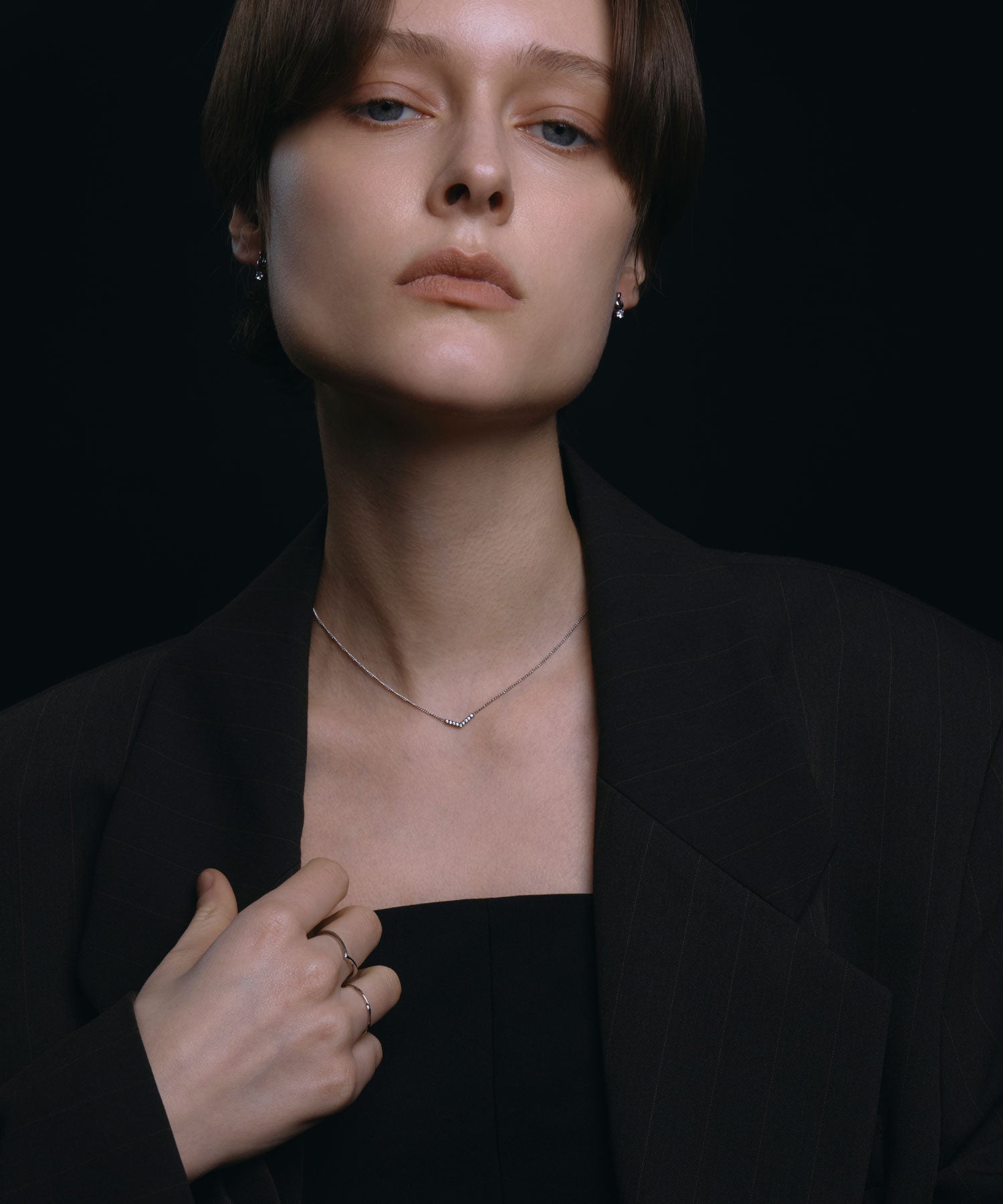 [シルバー]Vラインジルコニアネックレス