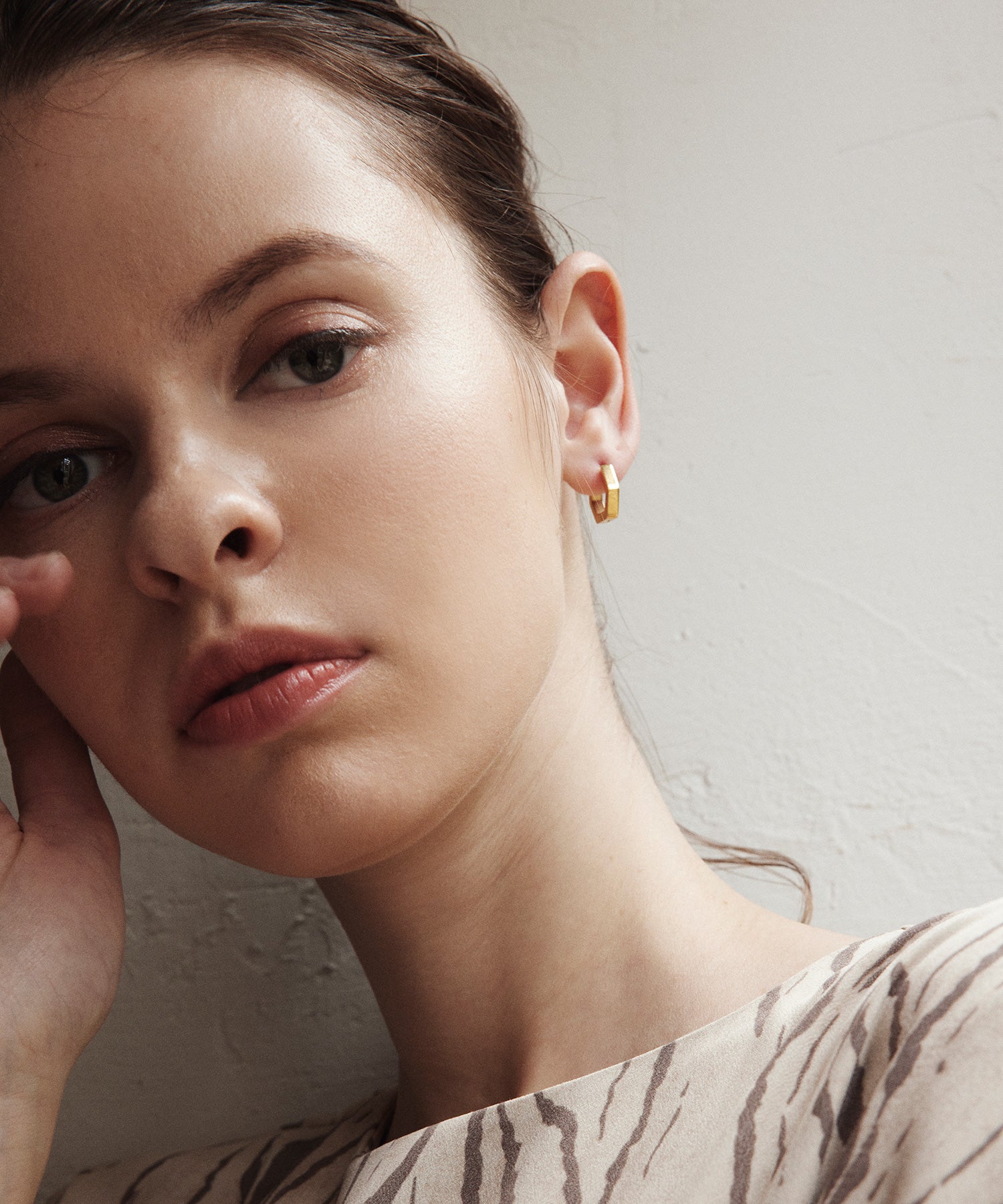 [Gold] Hexagon Hoop Earrings