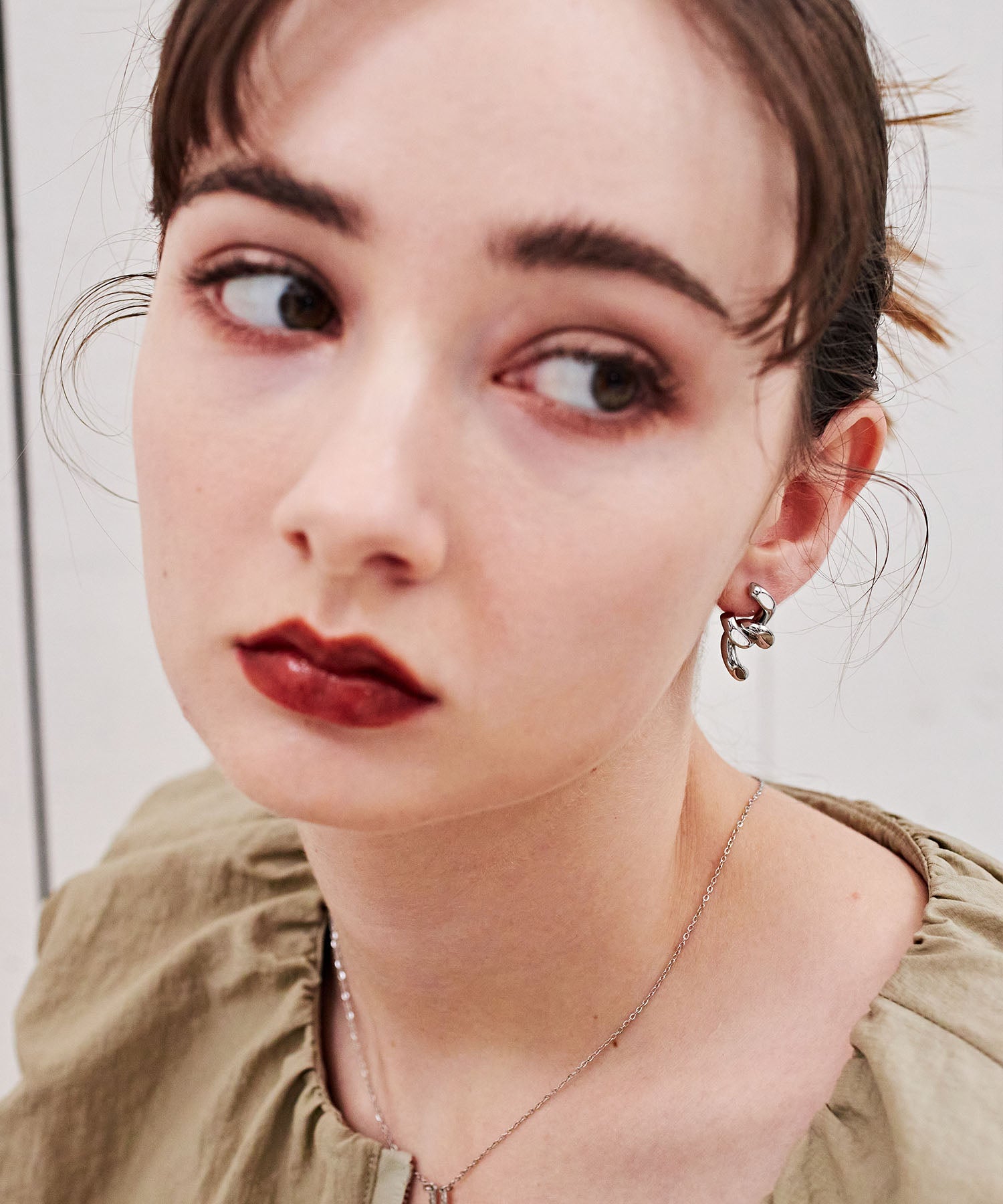 シルバー]チェーンクロスピアス